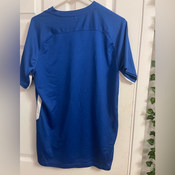 Nike - Picture 2 of 5